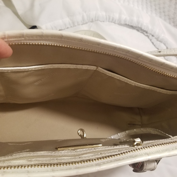 Purse - Picture 3 of 3